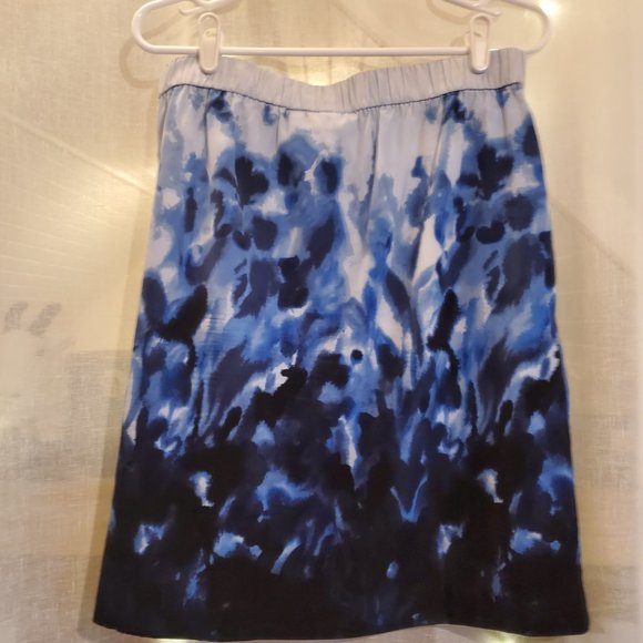 Chico's blue water color skirt - size 1 (medium) - Picture 3 of 3